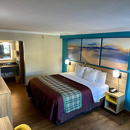 Days Inn By Wyndham Houston East Экстерьер фото